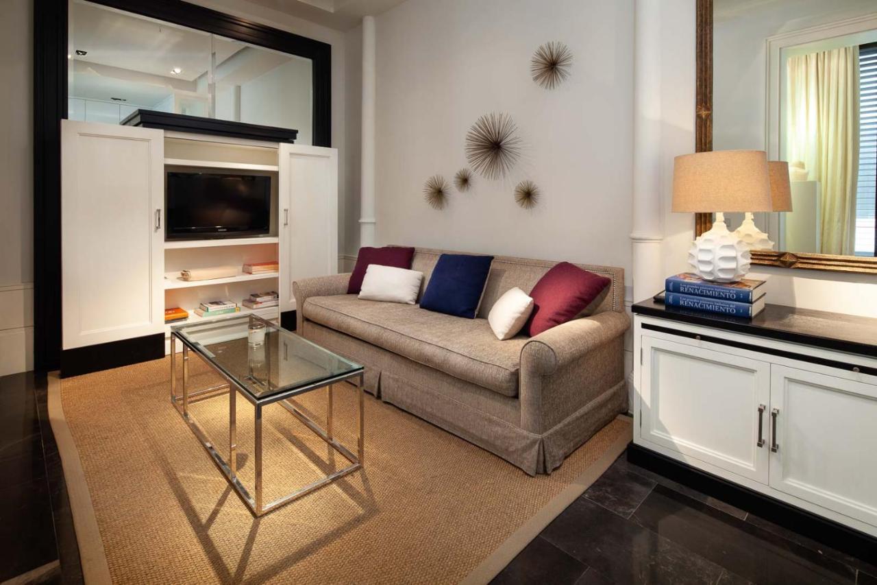 Elegante Apartamento Plaza Constitución Málaga Exterior foto
